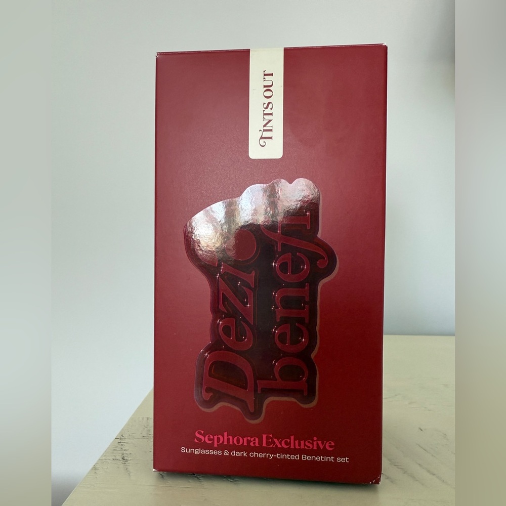 DEZI Benefit Dark Cherry Sunglasses Set